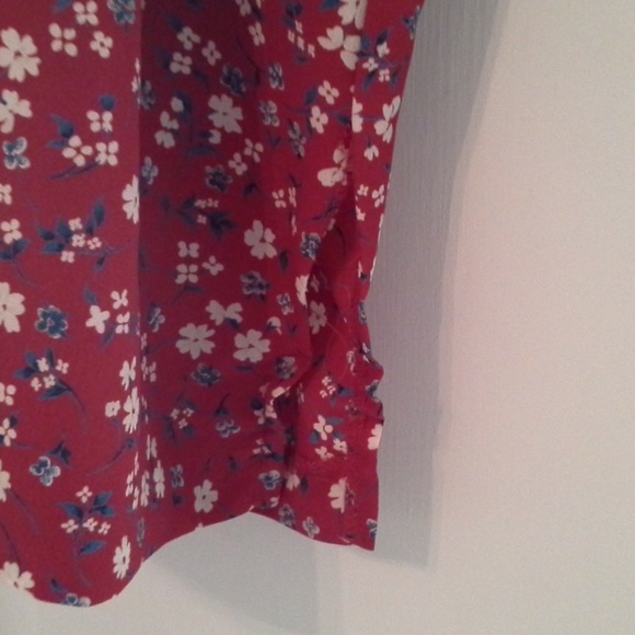 |SOLD| Red White Blue Floral Skirt with Side Slits - Picture 5 of 8